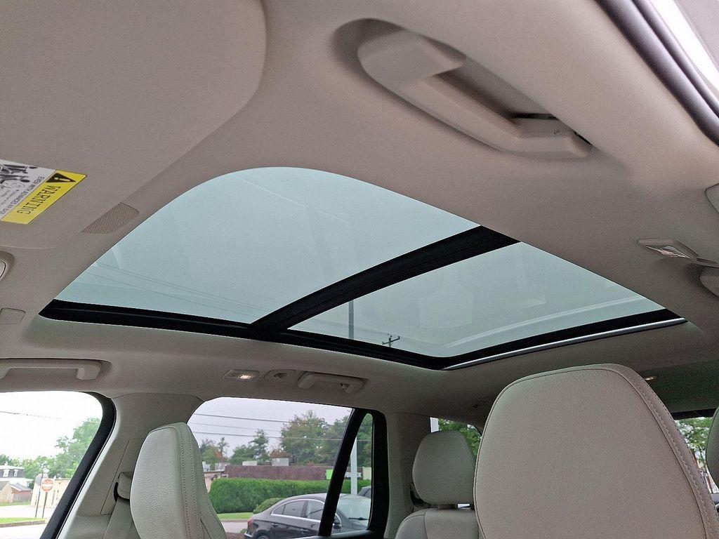 used 2024 Volvo XC90 Recharge Plug-In Hybrid car, priced at $56,990