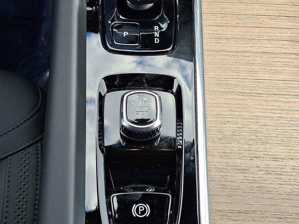 new 2026 Volvo XC60 car, priced at $54,985
