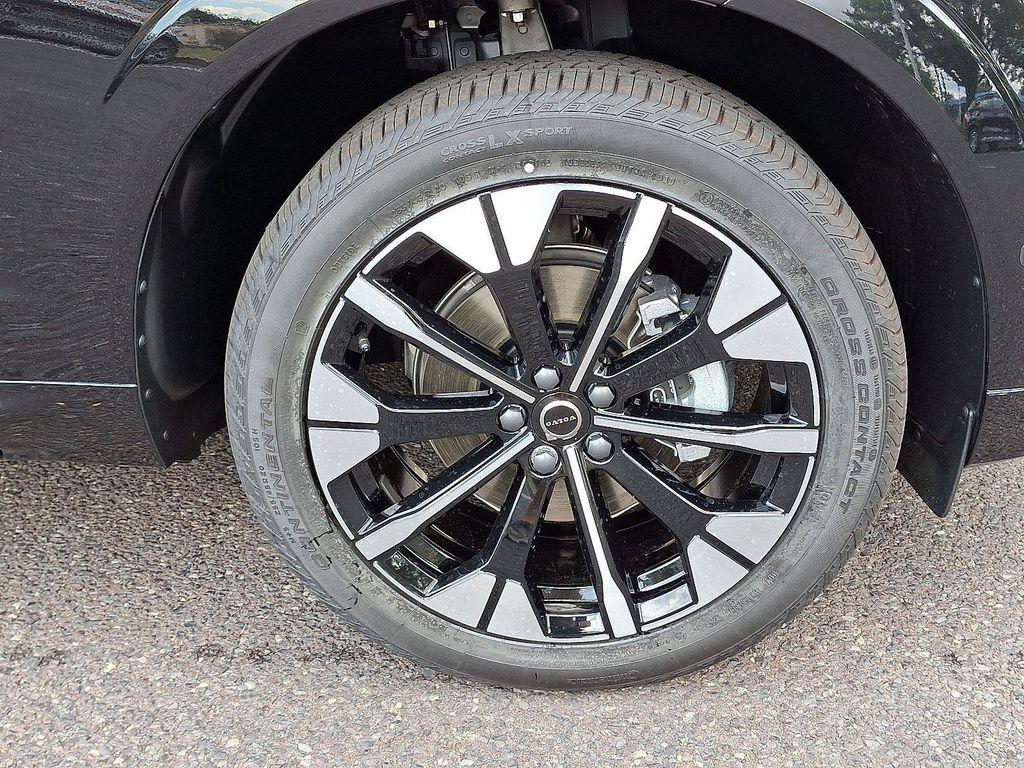 new 2026 Volvo XC60 car, priced at $54,985