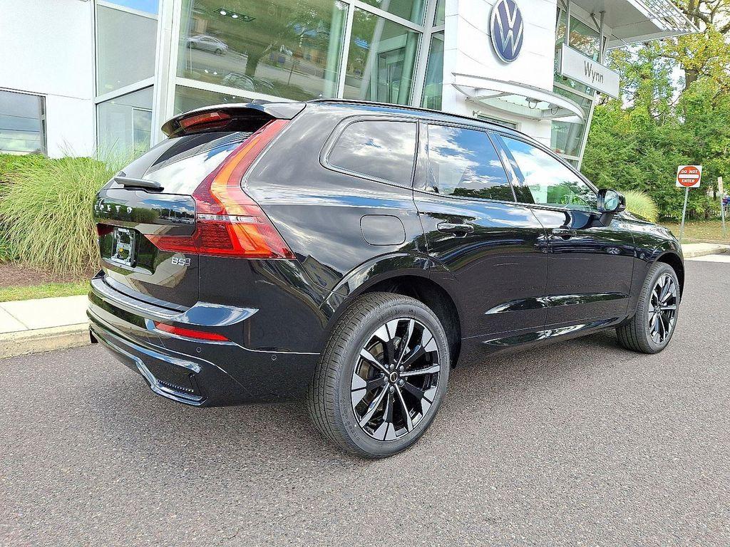 new 2026 Volvo XC60 car, priced at $54,985