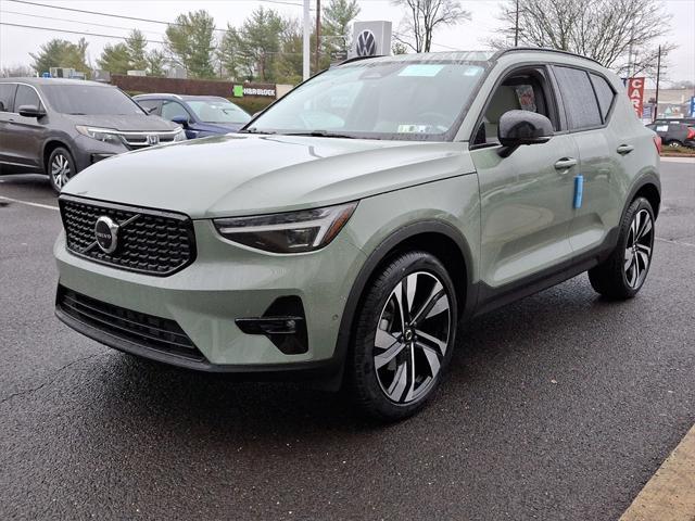 new 2025 Volvo XC40 car, priced at $49,790