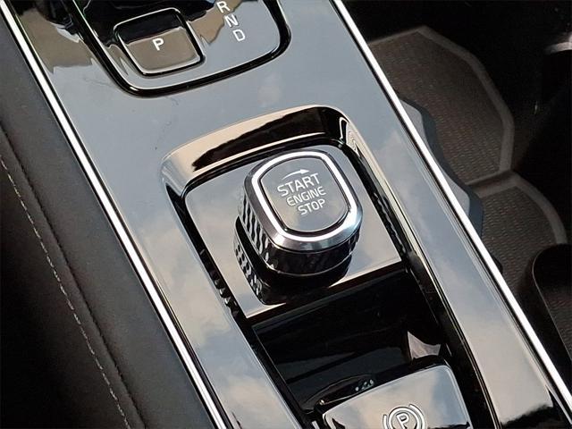 new 2025 Volvo XC90 car, priced at $68,245