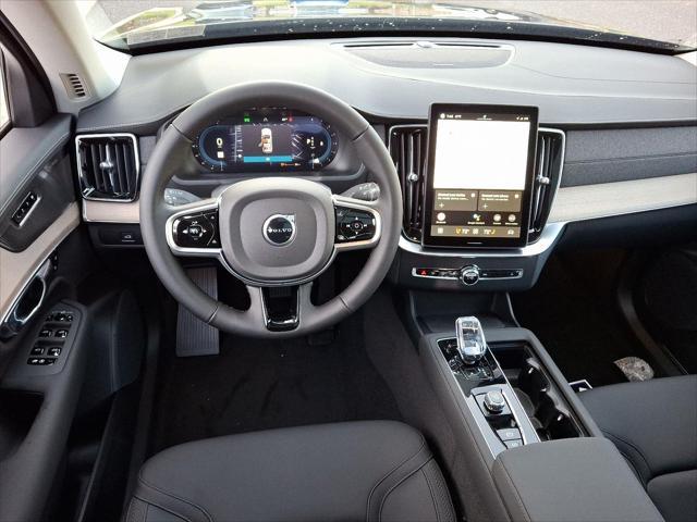 new 2025 Volvo XC90 car, priced at $68,245