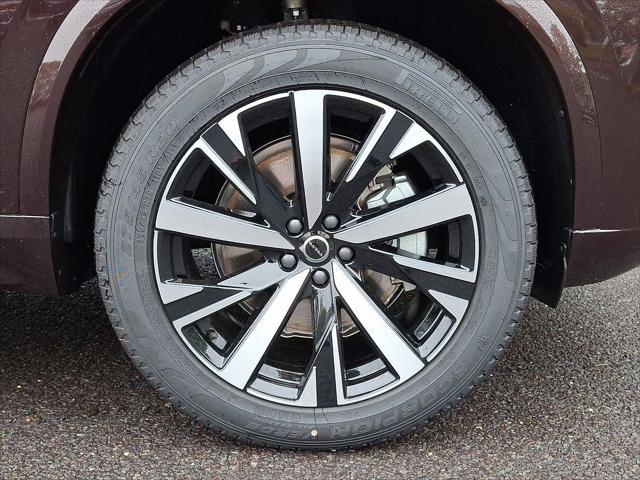 new 2025 Volvo XC90 car, priced at $60,495
