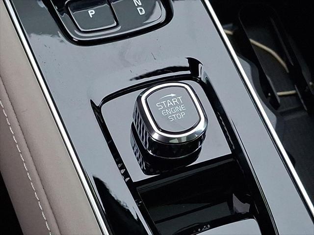 new 2025 Volvo XC90 car, priced at $60,495