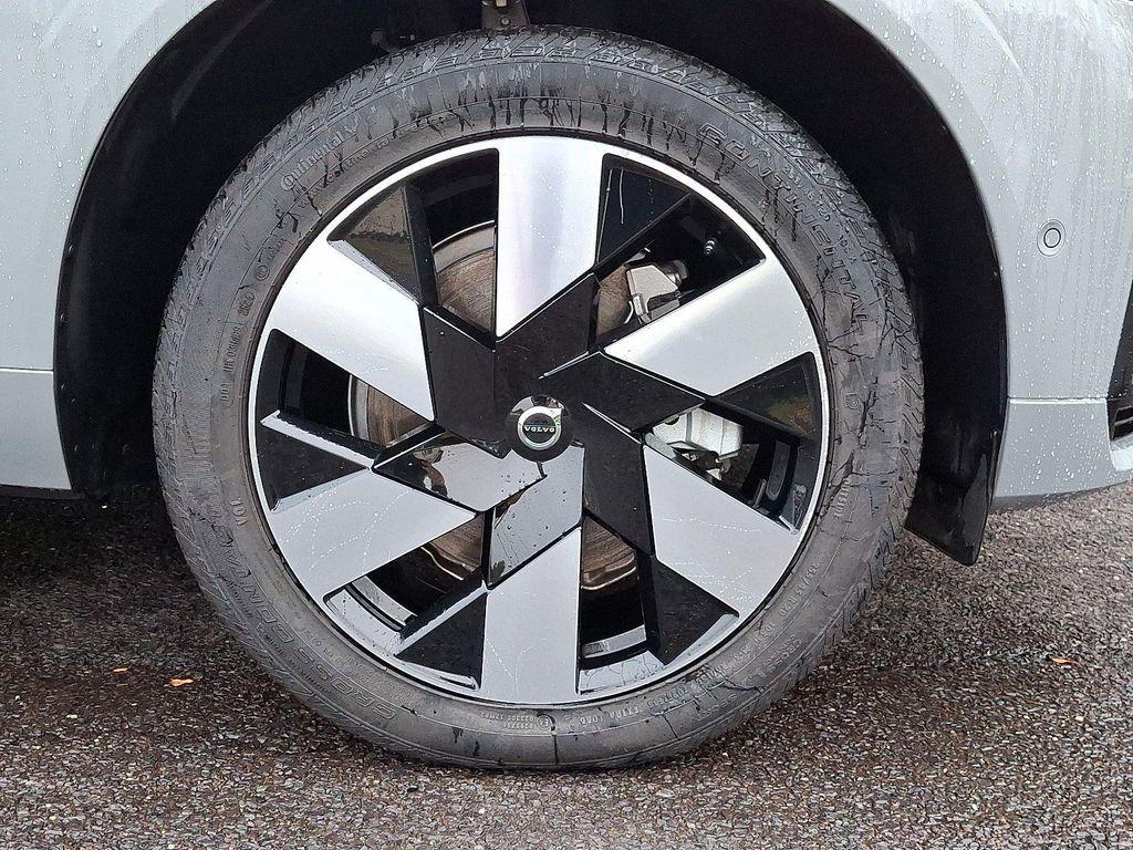 used 2025 Volvo XC60 Plug-In Hybrid car, priced at $61,000