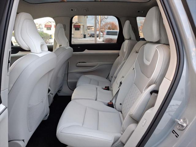 new 2025 Volvo EX90 car, priced at $85,640