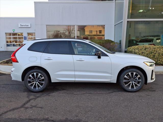 new 2025 Volvo XC60 car