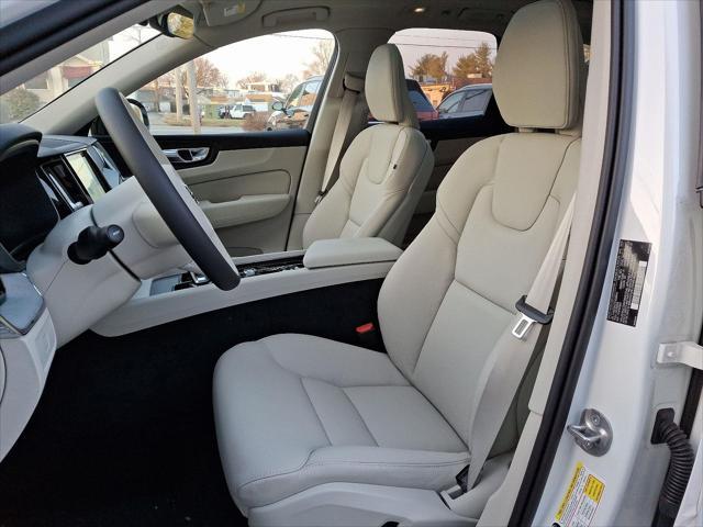 new 2025 Volvo XC60 car