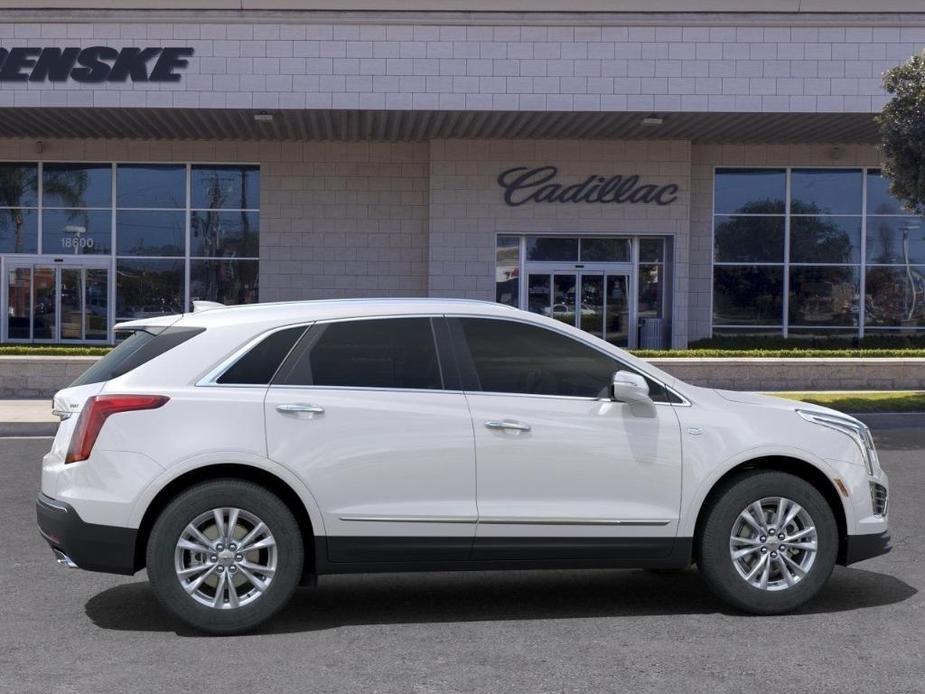 new 2025 Cadillac XT5 car, priced at $45,915