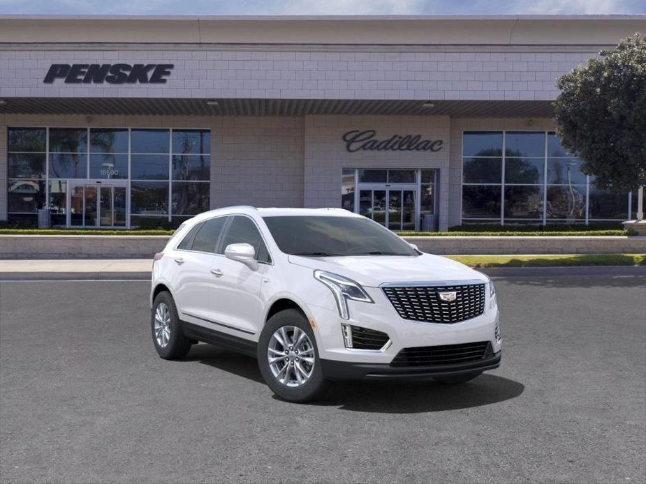 new 2025 Cadillac XT5 car, priced at $45,915