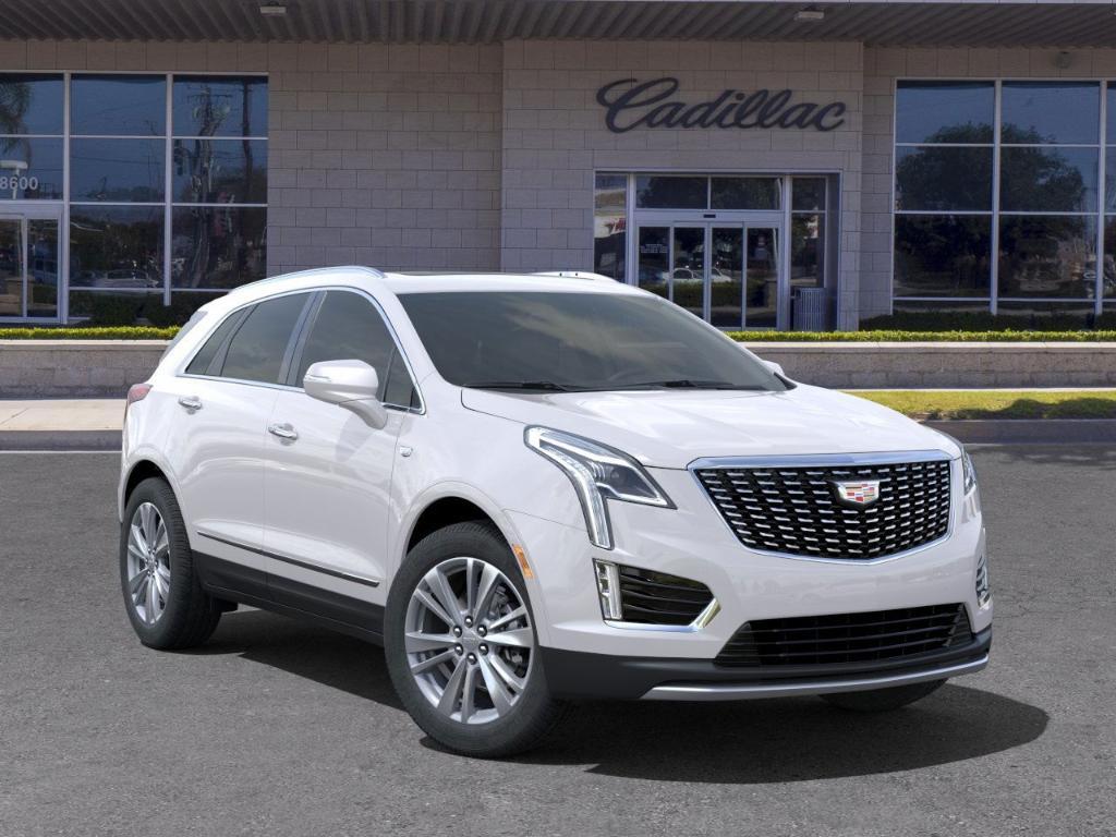 new 2025 Cadillac XT5 car, priced at $53,215