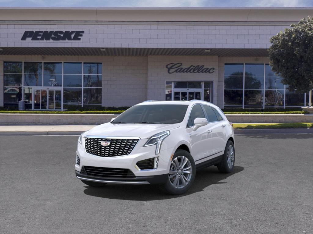 new 2025 Cadillac XT5 car, priced at $53,215