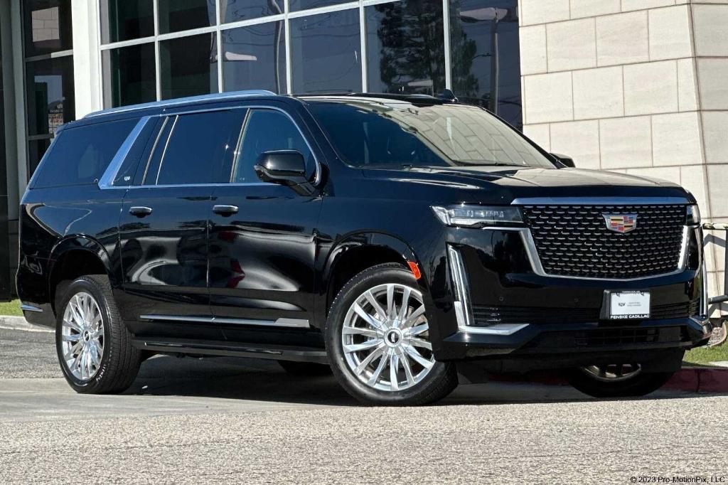 used 2022 Cadillac Escalade ESV car, priced at $69,995