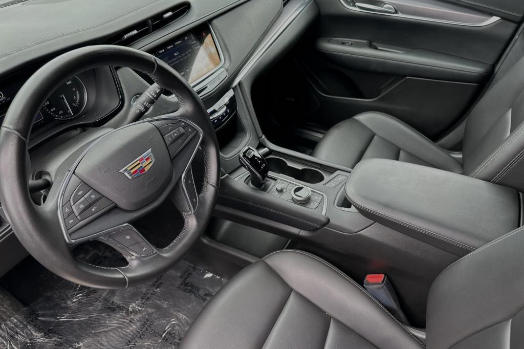 used 2021 Cadillac XT5 car, priced at $26,995