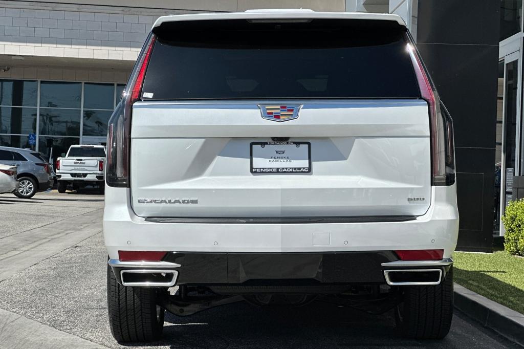 new 2024 Cadillac Escalade ESV car, priced at $98,030