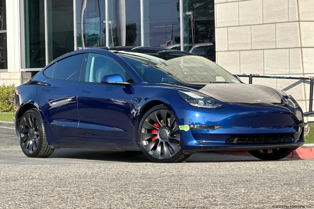 used 2022 Tesla Model 3 car, priced at $34,995