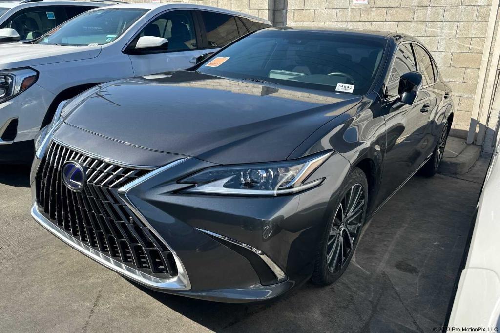 used 2022 Lexus ES 300h car, priced at $36,995