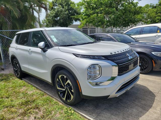used 2024 Mitsubishi Outlander car, priced at $26,009