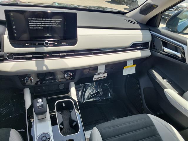 new 2025 Mitsubishi Outlander car, priced at $34,895