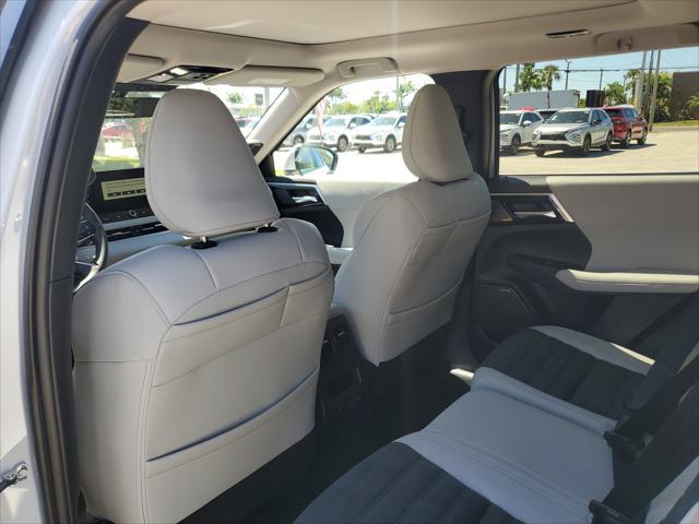 new 2025 Mitsubishi Outlander car, priced at $34,540