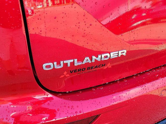 new 2024 Mitsubishi Outlander car, priced at $36,055