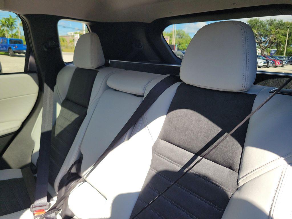 new 2025 Mitsubishi Outlander car, priced at $34,175