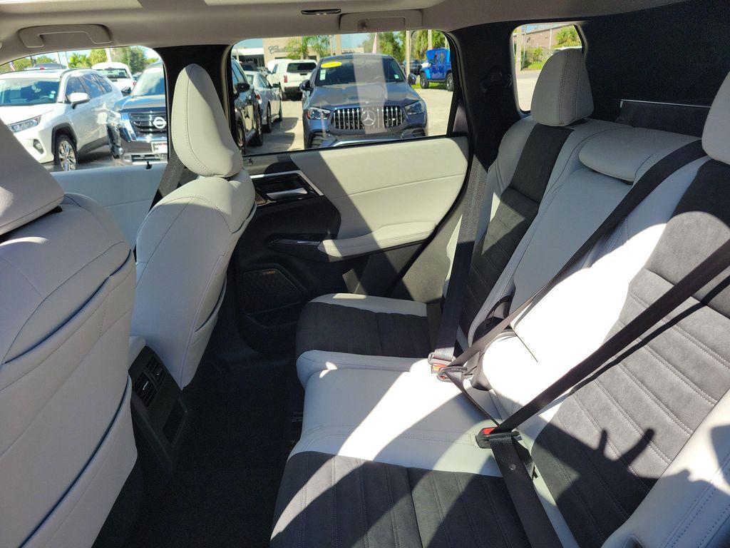 new 2025 Mitsubishi Outlander car, priced at $34,175