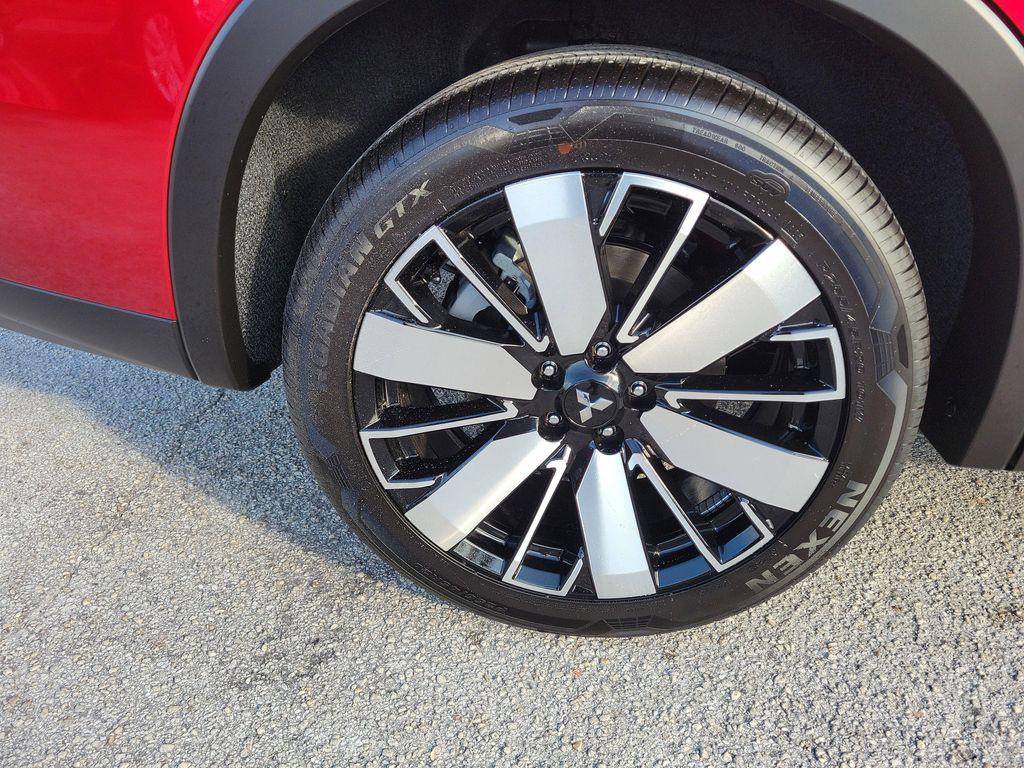 new 2025 Mitsubishi Outlander car, priced at $35,045