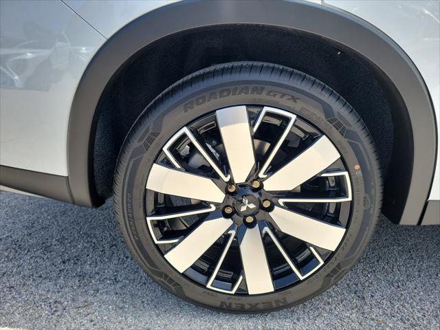 new 2025 Mitsubishi Outlander car, priced at $34,905