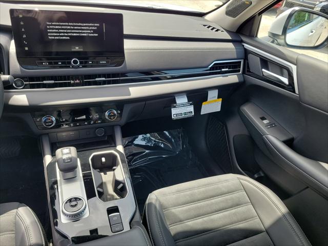 new 2025 Mitsubishi Outlander car, priced at $34,905