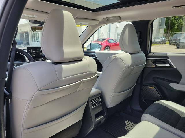 used 2025 Mitsubishi Outlander car, priced at $33,988