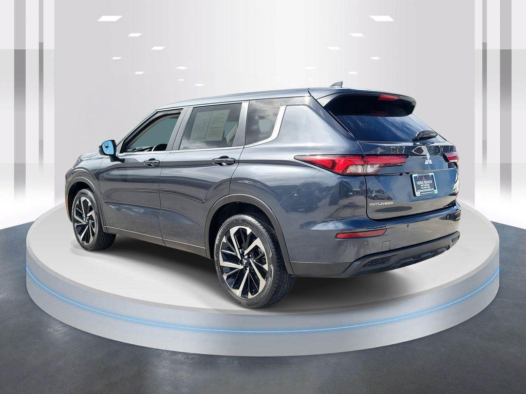 used 2024 Mitsubishi Outlander car, priced at $25,788