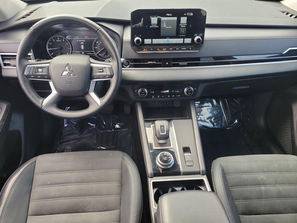 used 2024 Mitsubishi Outlander car, priced at $25,788