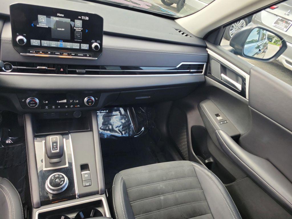 used 2024 Mitsubishi Outlander car, priced at $25,788