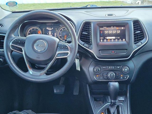 used 2019 Jeep Cherokee car, priced at $13,595