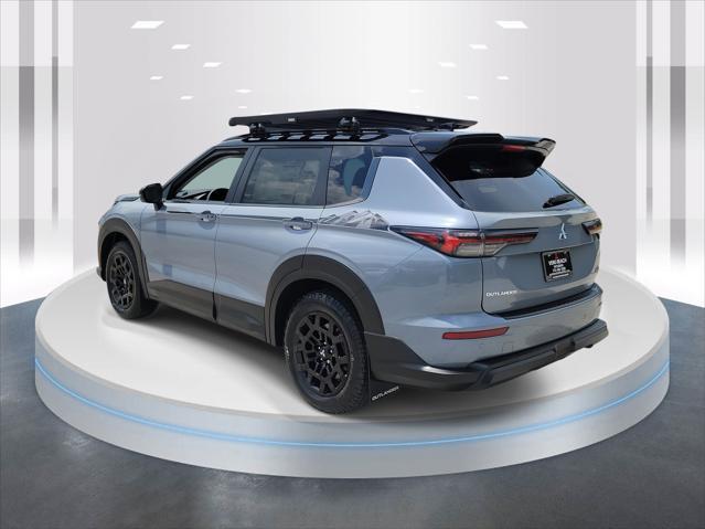 new 2025 Mitsubishi Outlander car, priced at $39,065