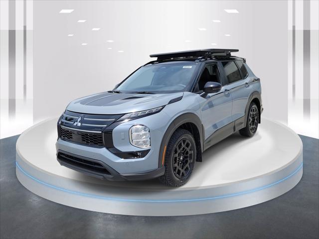 new 2025 Mitsubishi Outlander car, priced at $39,065