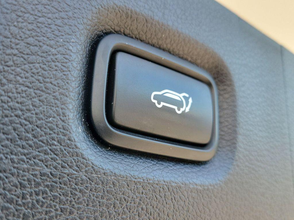 used 2022 Hyundai Santa Fe car, priced at $21,927