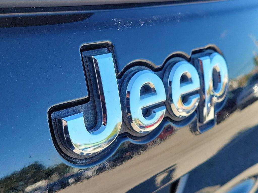 used 2020 Jeep Compass car, priced at $17,788