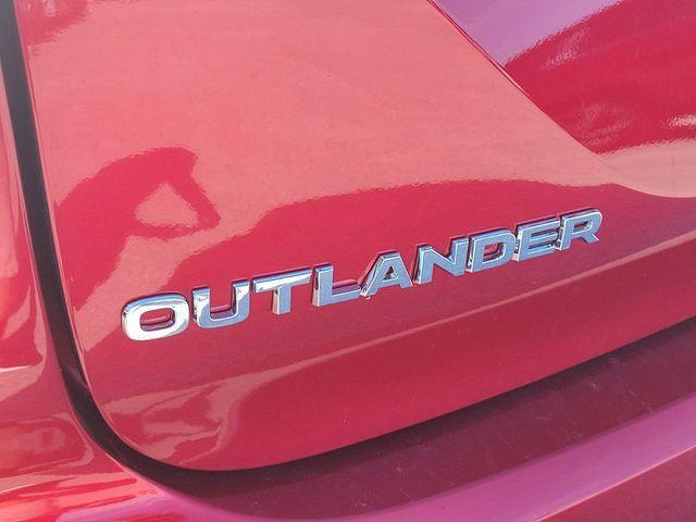 new 2024 Mitsubishi Outlander car, priced at $36,240