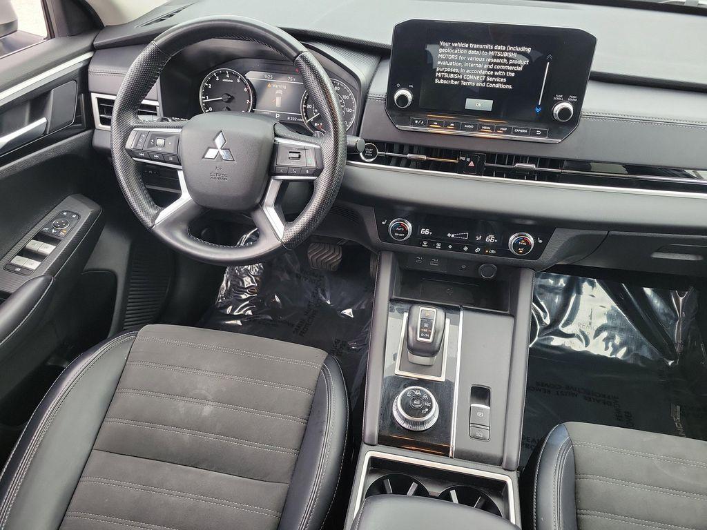 used 2024 Mitsubishi Outlander car, priced at $23,788