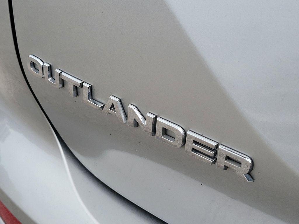 used 2024 Mitsubishi Outlander car, priced at $23,788