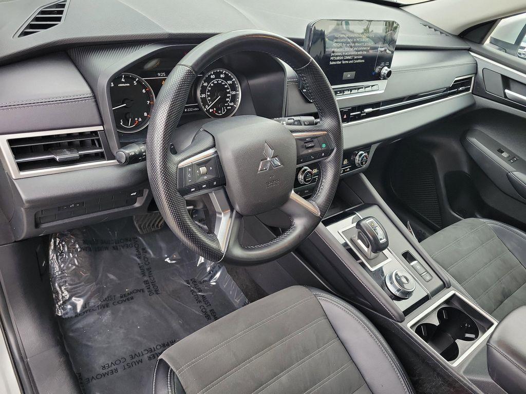 used 2024 Mitsubishi Outlander car, priced at $23,788