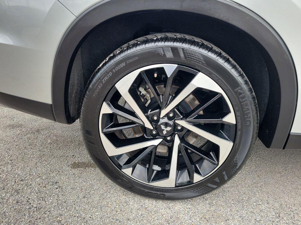 used 2024 Mitsubishi Outlander car, priced at $23,788