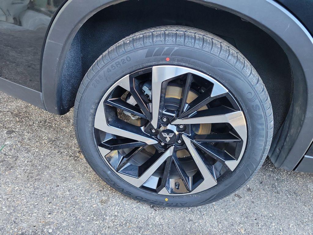 used 2024 Mitsubishi Outlander car, priced at $23,788