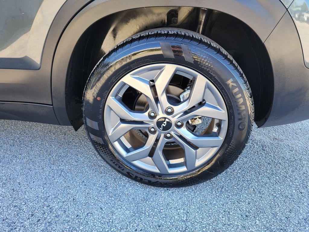 used 2024 Kia Seltos car, priced at $21,988