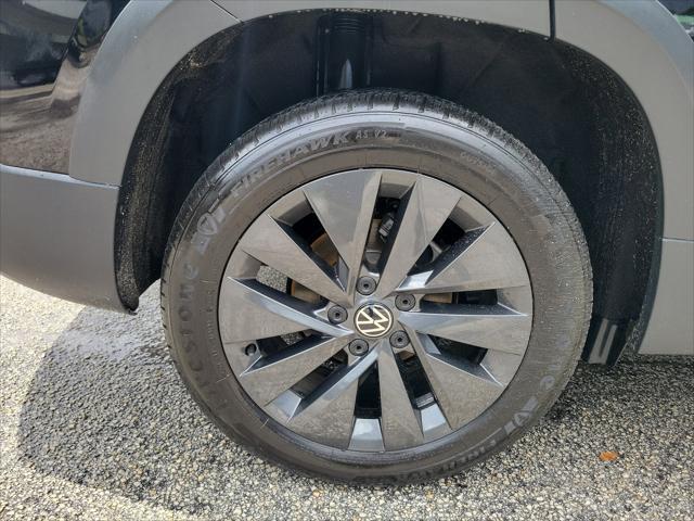 used 2024 Volkswagen Taos car, priced at $18,888