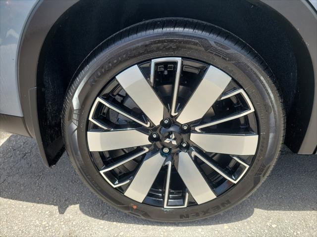 new 2025 Mitsubishi Outlander car, priced at $31,630