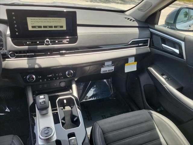 new 2025 Mitsubishi Outlander car, priced at $31,630